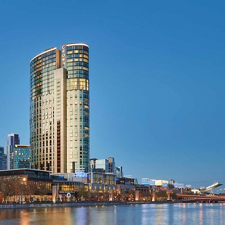 Hotel Crown Towers Melbourne Zewnętrze zdjęcie The Crown Hotel at Night